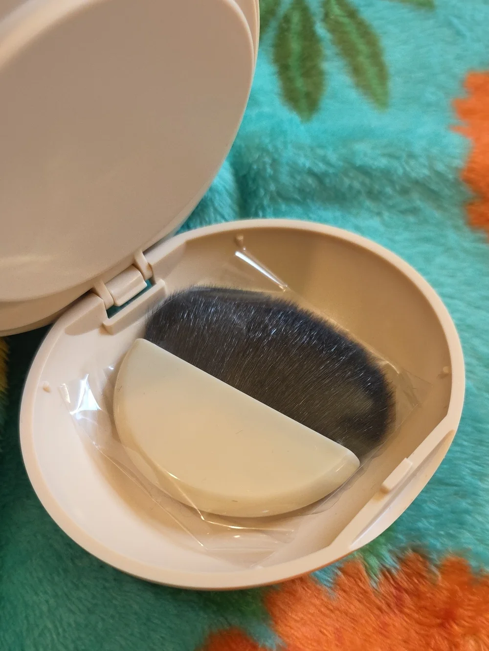 Laura Geller sorano brush